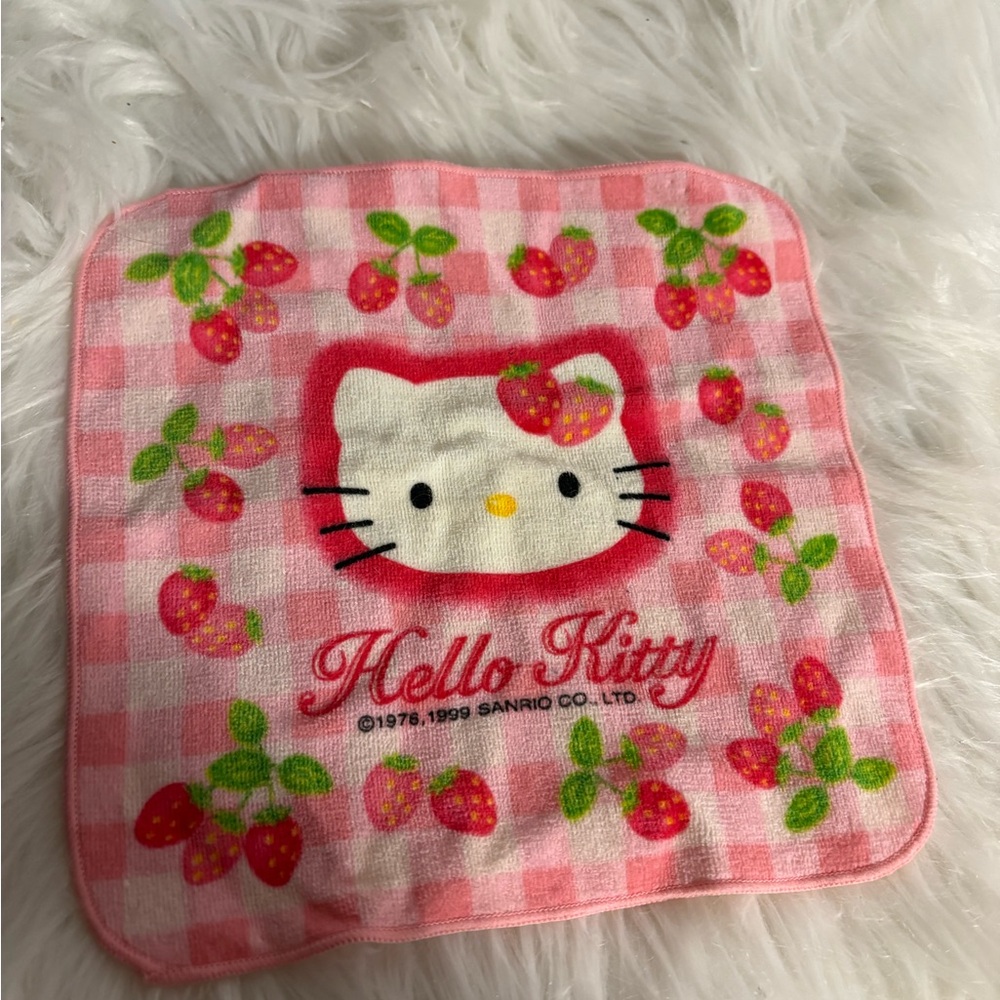 Hello Kitty Pink and White Checkered Kids Handbcloth